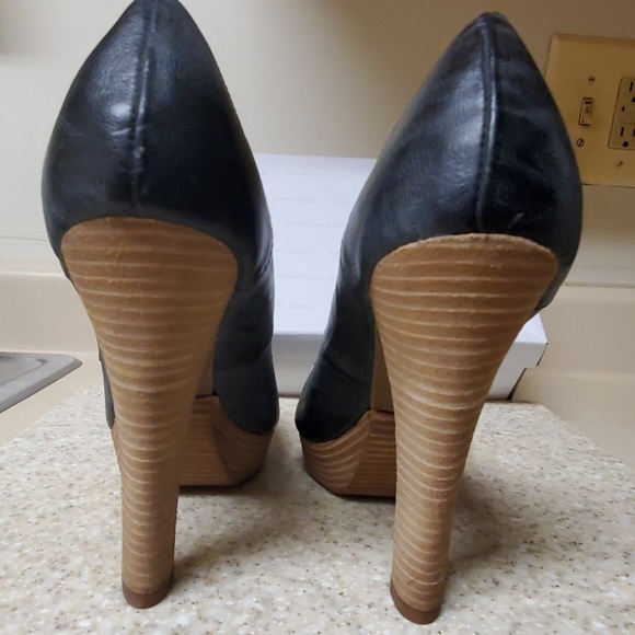 Calvin Klein Jeans Heels - Picture 6 of 8